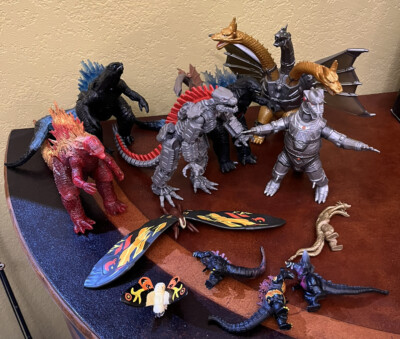 Godzilla Action Figures TOHO Bandai Monsters-image