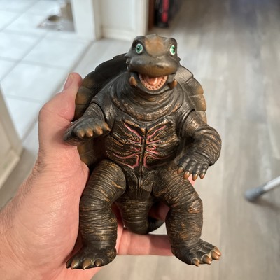 Bandai Gamera The Brave Movie 2006 figure -image