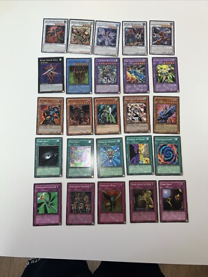 YU-GI-OH 25 Card Pack Guaranteed Holo(s) in every pack-image