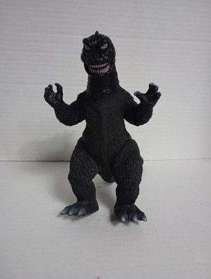 2007 Toho Co. Bandai 7