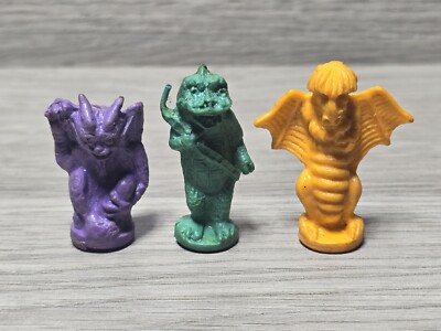Vintage Alien Monster Creatures Godzilla Unmarked Plastic Figures Set of 3-image