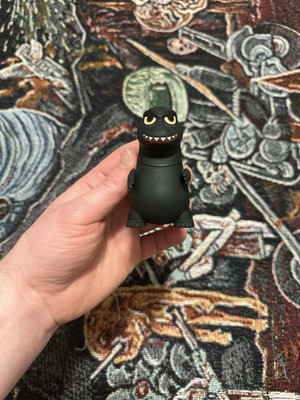Kidrobot Godzilla -image