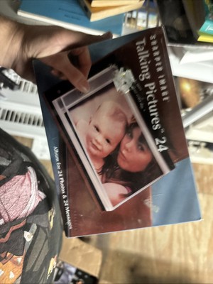 New Sharper Image Talking Pictures Album for 24 4x6 Photos & 24 Messages GC600-image