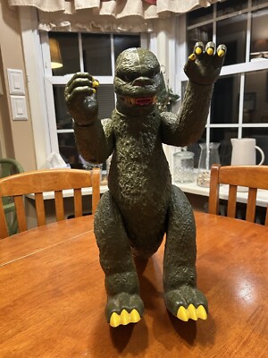 NRMT!! Vintage 1977 Toho Shogun Warriors 19