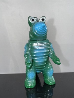 2004 M1 BULLMARK 3.75