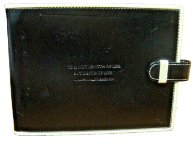 SWING  Photo Album Black~White holds 36- 4x6