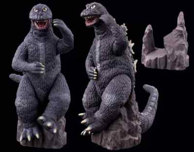 GODZILLA 1965 BANDAI MOVIE MONSTER posabl w/separt Rock Stand USA SELLR MINTwTAG-image
