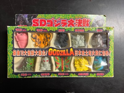 SD Godzilla Great Battle 10 Mini Figures Finger Puppet BANDAI RARE! 1992 Vintage-image