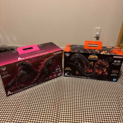 Ichiban Kuji Godzilla 2024 & 1995 Sofvics Figure Set Bandai-image