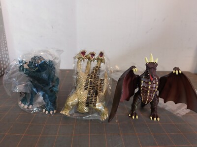 Trendmasters Godzilla War Monster King Ghidorah 4