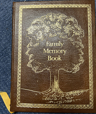 Family Memory Book Easton Press Hardcover 1980 Leather & Ribbon Gold Gilt New-image
