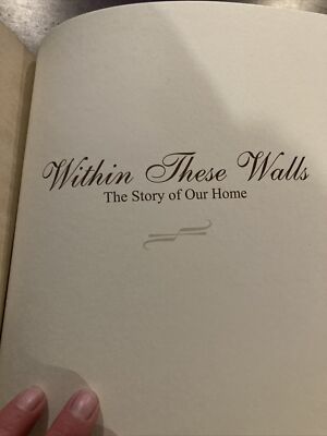 Leather Bound Scrapbook Home History Picture Family History Leather Bond Book-image