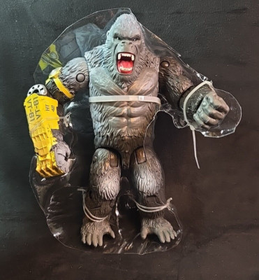 Godzilla X Kong New Empire Ultimate Titan Battle Pack KONG BEAST Glove & HEAV-image