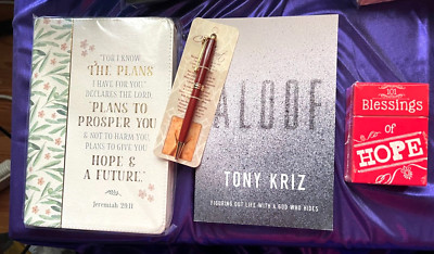 Gift Set 4 items: Journal w/Zipper + Book - Aloof + 101 Prayer Cards Boxed + Pen-image