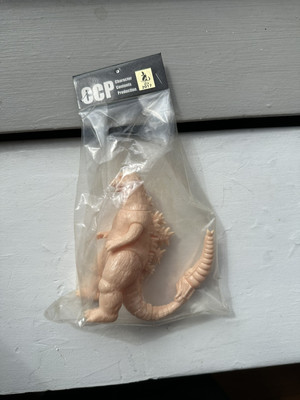 2017 CCP Mid-Size Godzilla 1964 No Paint Flesh Color Figure-image