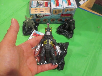 SUPER7 GODZILLA MONSTER ISLAND SERIES KAIJU BLIND BOX MEGALON '73 ReAction-image