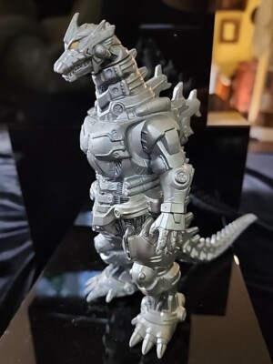 Vintage 2005 BANDAI 6 1/2