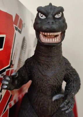 NEW IN BOX Bandai Godzilla 7
