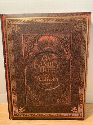 Our Family Tree and Album by Samone Bos Record book-image
