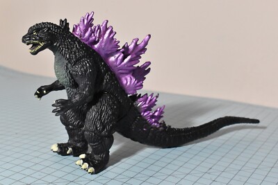 TwCare Godzilla Purple Spikes 2000 Millennium Toho-image