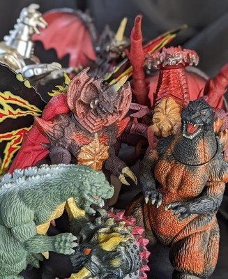 Heisei Series “Godzilla vs. Destroyer” and others  5 soft vinyl figures set + 3-image