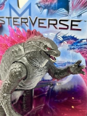 Playmates Godzilla X Kong New Empire Godzilla Real Feel 6