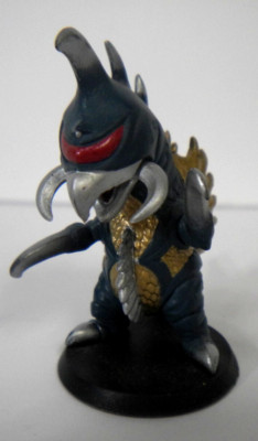 2007 TOHO Mini Gigan Monster Figure Small Godzilla Creature Sci Fi Miniature-image