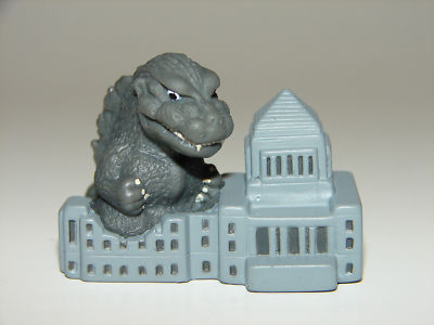 SD Godzilla '54 Figure from Kaiju Oh Kurabu Set! Gamera-image
