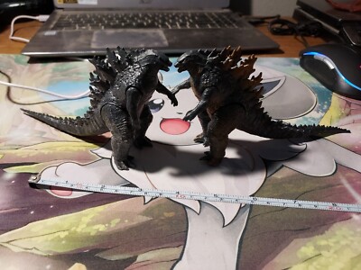 2 Different Godzilla Monster TOHO  Action Figure Toy By Jakks 3.5