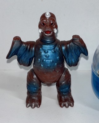 Bullmark PEGUILA Sofubi 3.5” Vinyl Figure Ultraman Kaiju Bandai w/Gashapon Egg-image