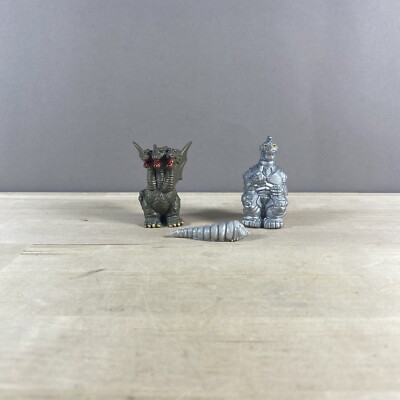 1994 Trendmasters Toho Godzilla,  Mechagodzilla Larvae Hatched Egg Mini Figure-image