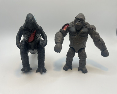2020 GODZILLA VS KONG SET OF 2 ACTION FIGURES WOUNDED KING KONG GODZILLA TOHO-image