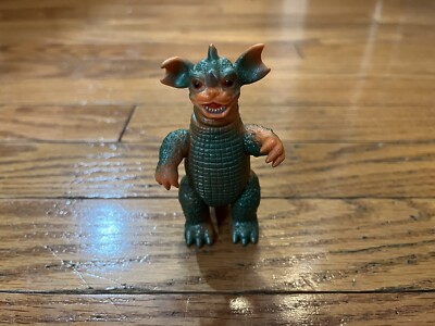 + Bullmark Iwakura Toho Godzilla Mini Baragon Vinyl Figure 3.5
