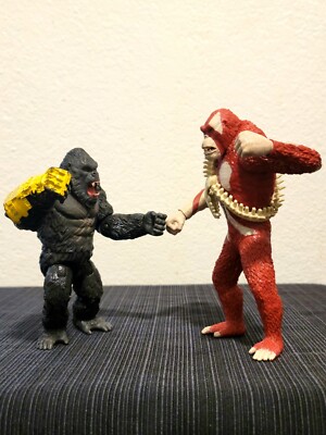 Godzilla X Kong The New Empire Action Figures Kong & Skar King-image
