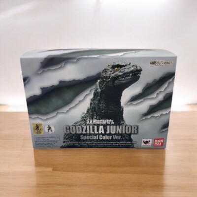 Bandai S.H. Monster Arts Godzilla Junior Special Color Ver.-image