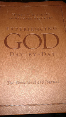 EXPERIENCING GOD DAY BY DAY THE DEVOTIONAL AND JOURNAL-image