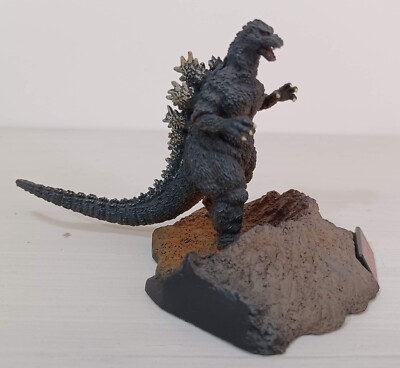 GODZILLA collectible figurine, Bandai, small, excellent condition, S1-116-image