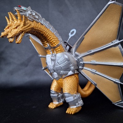 Bandai Mecha King Ghidorah 7