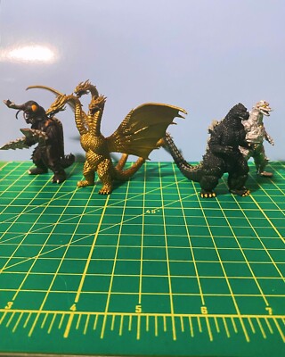 Godzilla HG D+ Wave 5 Set Figures STANDS INCLUDED-image