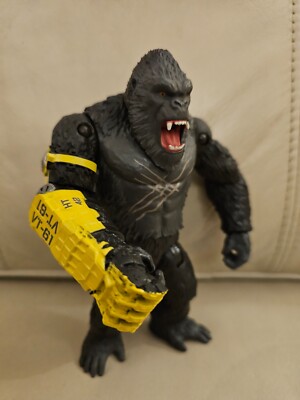 Godzilla X Kong: The New Empire Kong w B.E.A.S.T. Glove Action Figure 6