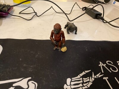 GODZILLA x KONG THE NEW EMPIRE SUKO with TITANUS DOUG FIGURES -image