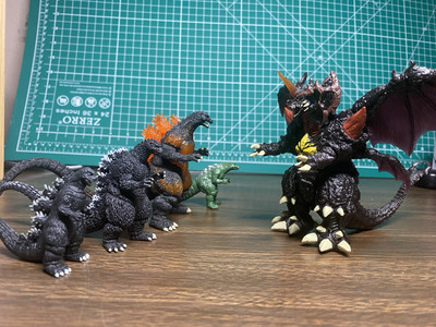 Set Of Hg Godzilla Vs Destroyer Gashapons, Ships From US-image
