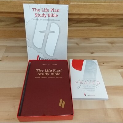 The Life Plan Study Bible NKJV Burgundy Leather Hagee & Prayer Journal New-image