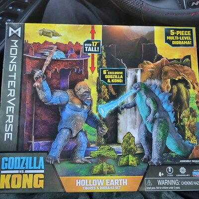 Monsterverse City Battle Godzilla vs Kong 6” Figures & Diorama Set Playmates NEW-image
