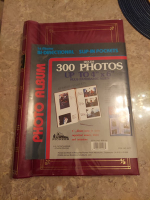 LE MEMO PHOTO ALBUM BURGANDY HOLDS 300 PHOTOS 4×6 NEW-image