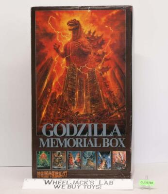 Godzilla Memorial Box 1995 Bandai Complete Set of 14 Action Figures W/Cards-image