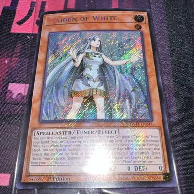 Maiden of White (Secret Rare) SDWD-EN041 Structure Deck: Blue-Eyes White Destiny-image