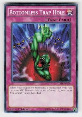 Structure Deck: HERO Strike #SDHS-EN038 Bottomless Trap Hole 1st Edition-image