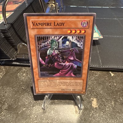 Vampire Lady SD2-EN010 Structure Deck: Zombie Madness 1st Edition-image