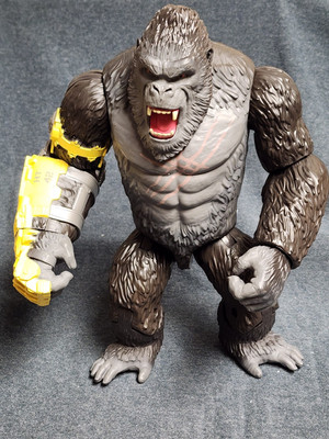 Giant Kong Action Figure 11